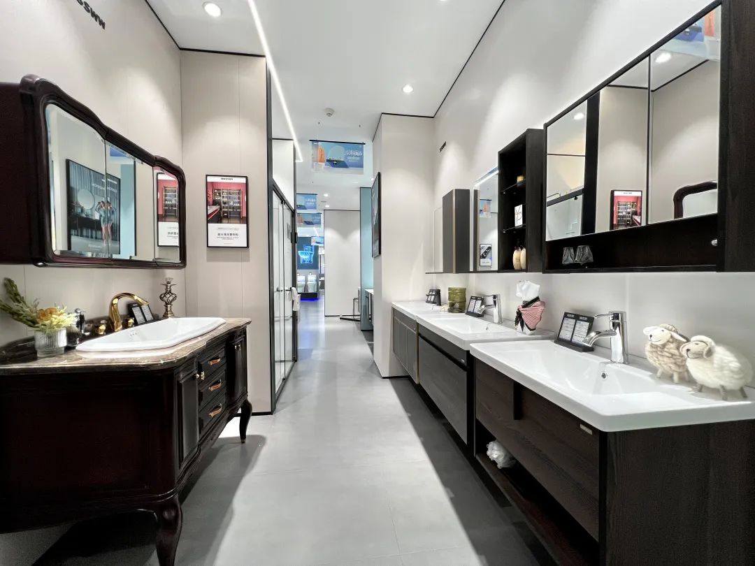 1678602078811893.jpg 浪鯨衛(wèi)浴合肥政務(wù)專賣店形象升級5.jpg