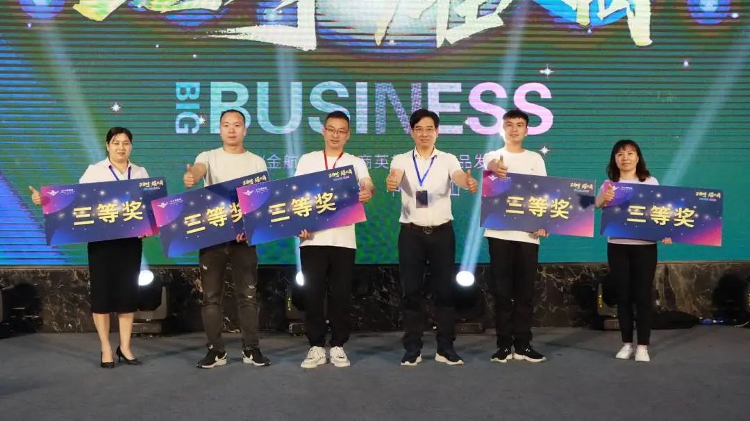 1682231435209408.jpg 16.jpg