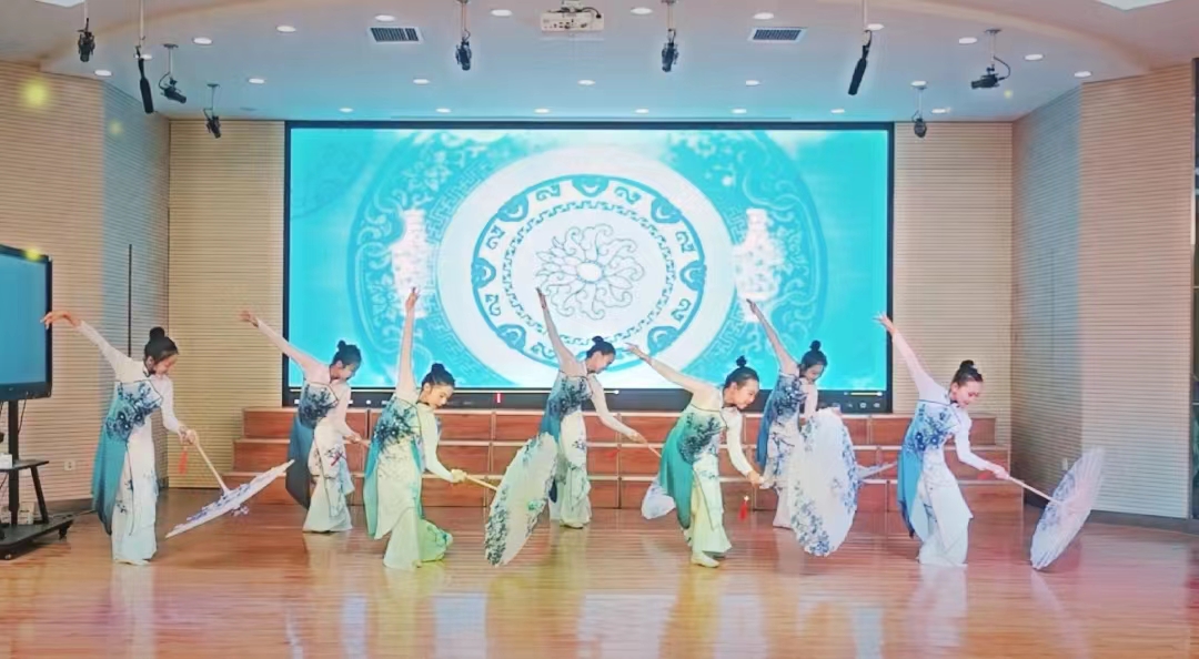 1703214130825484.jpg dfbd207bf079fdee5e6618e292df809.jpg