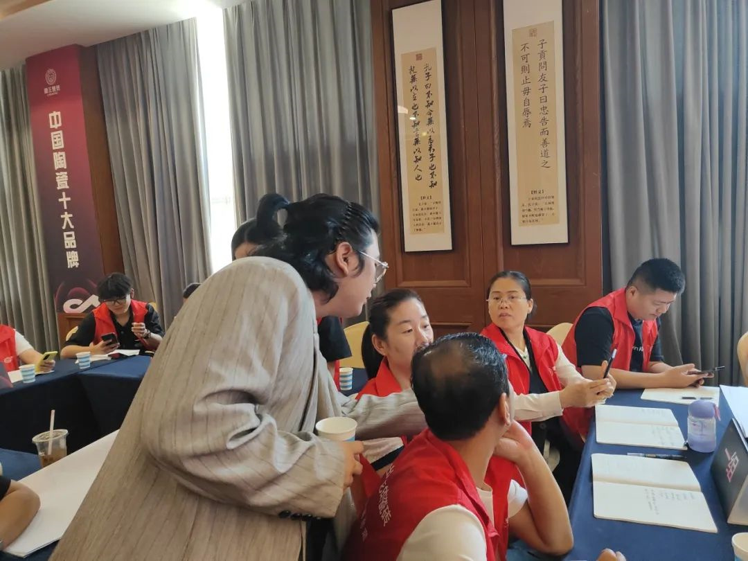 1716949555599145.jpg 抖勢達人 獅王瓷磚第二季抖音精英特訓營暨2024全國聯(lián)動啟動會盛大召開17.jpg