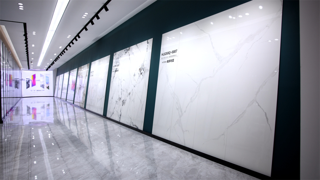 1722845295943295.jpg 1722672221171971.jpg