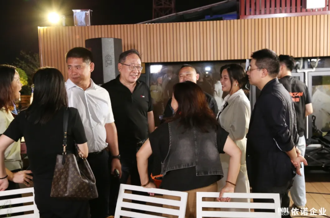 1729494978175693.png image.png