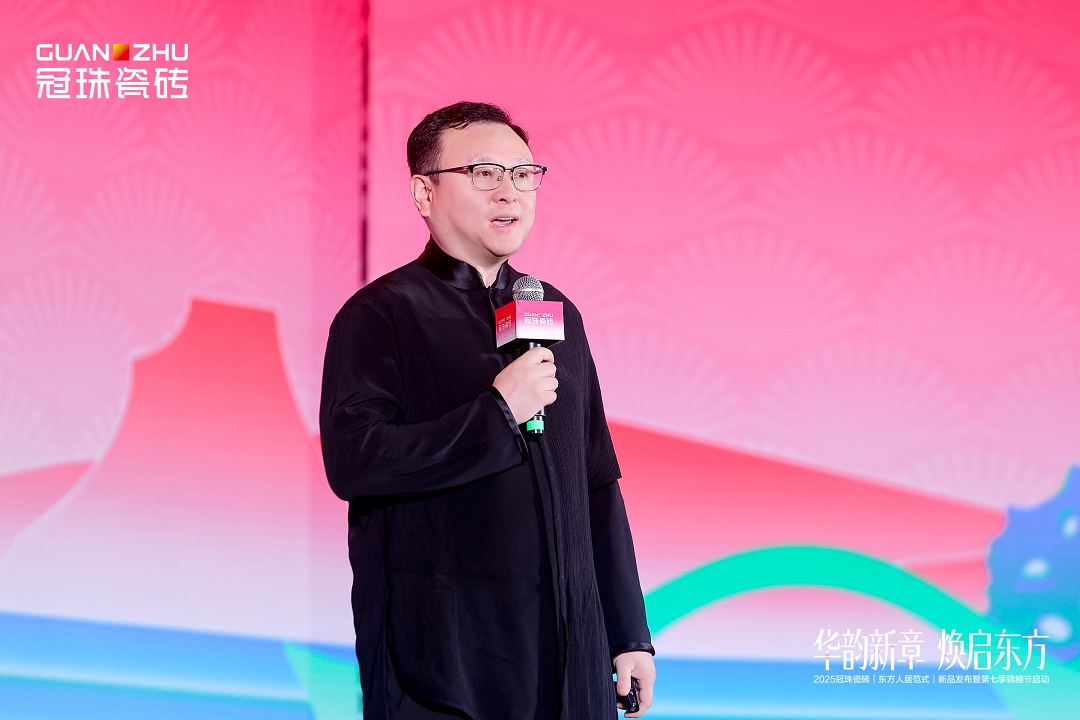 6“生活美學(xué)”首倡者、中國(guó)社會(huì)科學(xué)院哲學(xué)所美學(xué)室研究員博士生導(dǎo)師 劉悅笛老師新.jpg